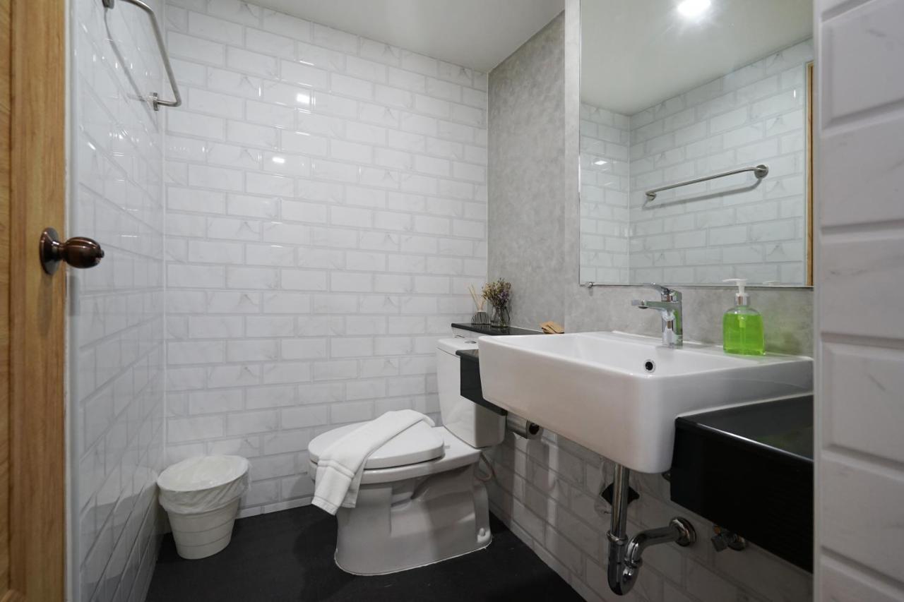 Luck Esan Loft Ξενοδοχείο Ubon Ratchathani Εξωτερικό φωτογραφία