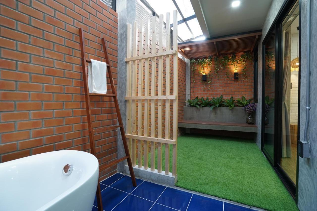 Luck Esan Loft Ξενοδοχείο Ubon Ratchathani Εξωτερικό φωτογραφία