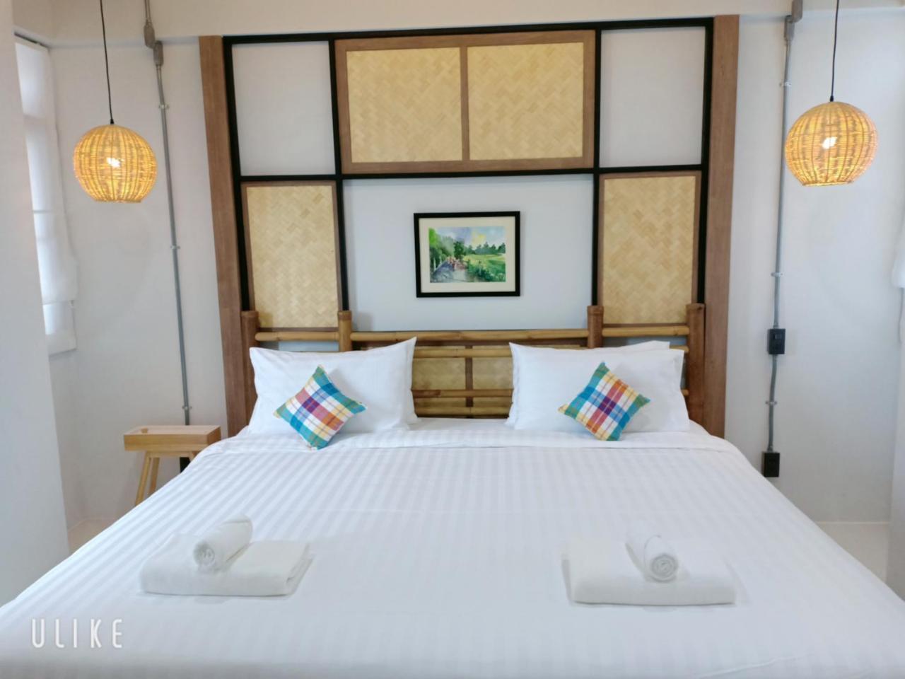 Luck Esan Loft Ξενοδοχείο Ubon Ratchathani Εξωτερικό φωτογραφία